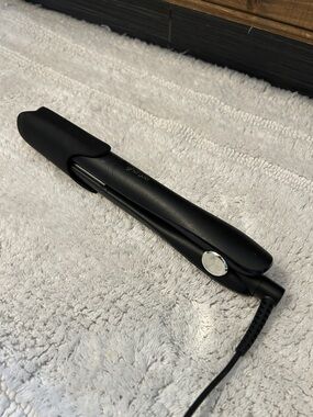 ghd Matte Black Styling Iron